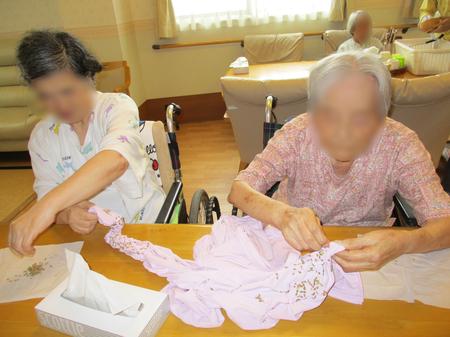 引っ付き虫1 ぼかし.JPG