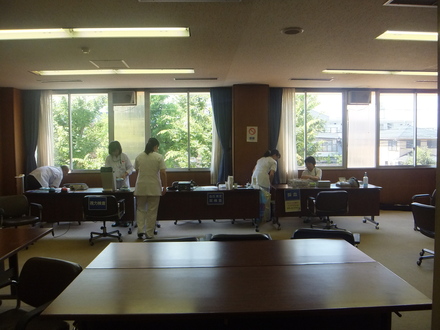 職員健康診断（検診車2回目）を行いました。